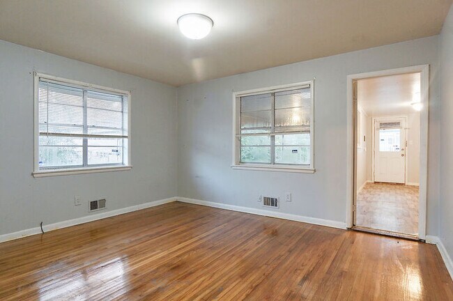 Building Photo - 8047 2nd Ave S