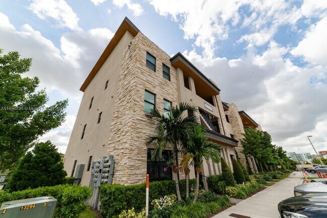 Building Photo - 7805 NW 104th Ave