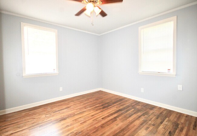 Building Photo - 4346 Falcon Dr
