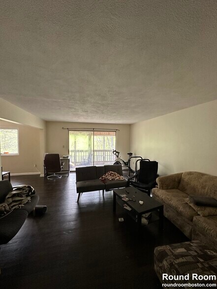 Building Photo - 19 Kippy Dr