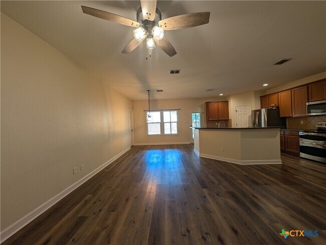 Building Photo - 349 Placid Meadow