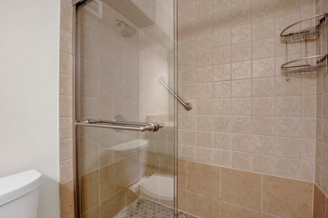 Building Photo - 1030 N State St