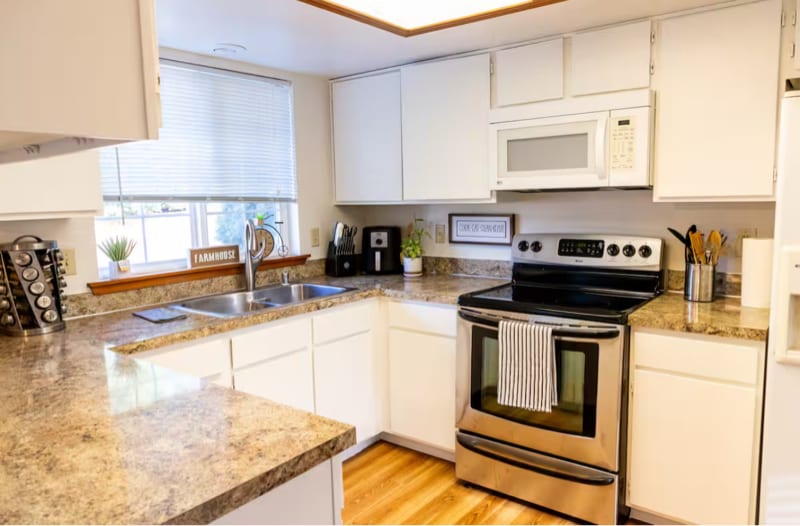 Building Photo - 2907 S Waverly St