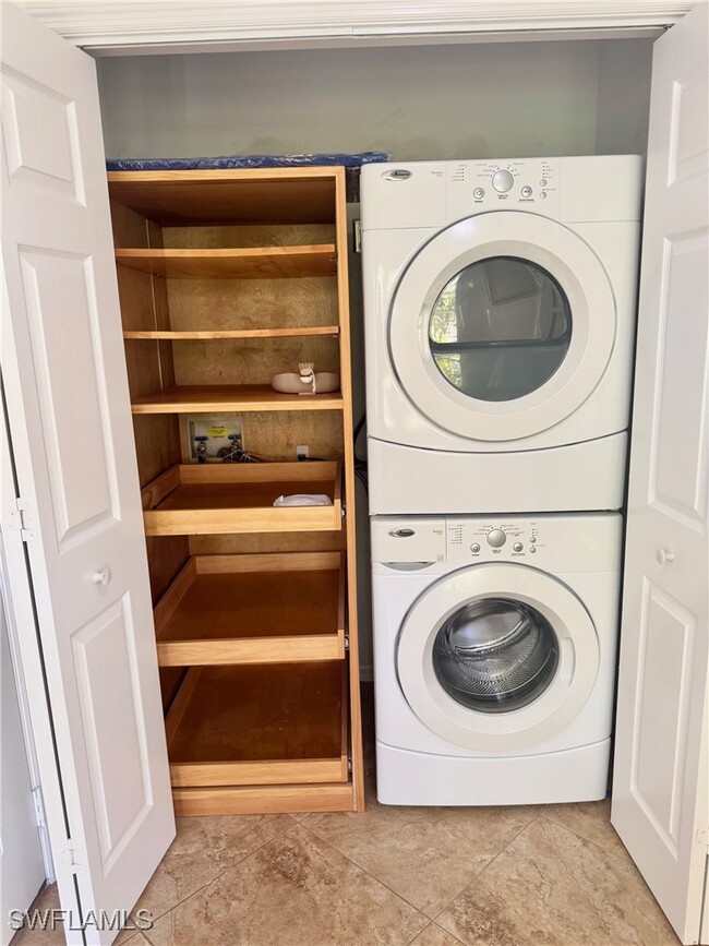 Building Photo - 4907 Europa Dr