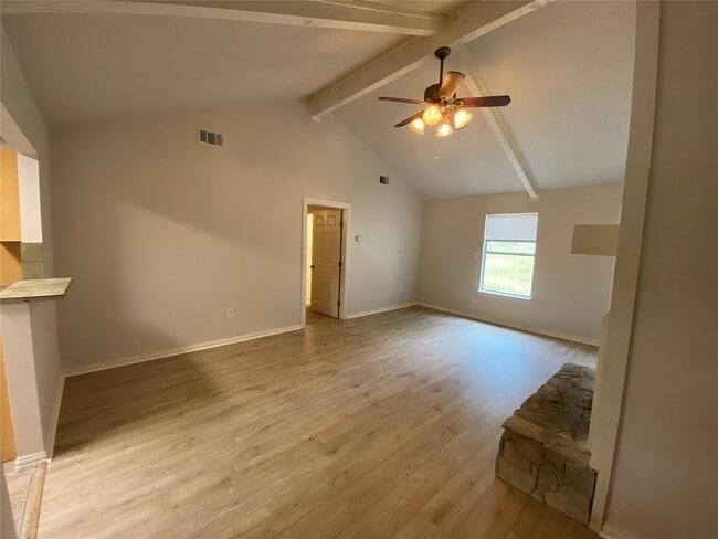 Building Photo - 1516 Lisa Dr
