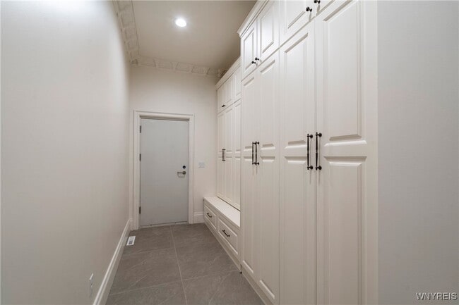 Building Photo - 11168 Stage Rd