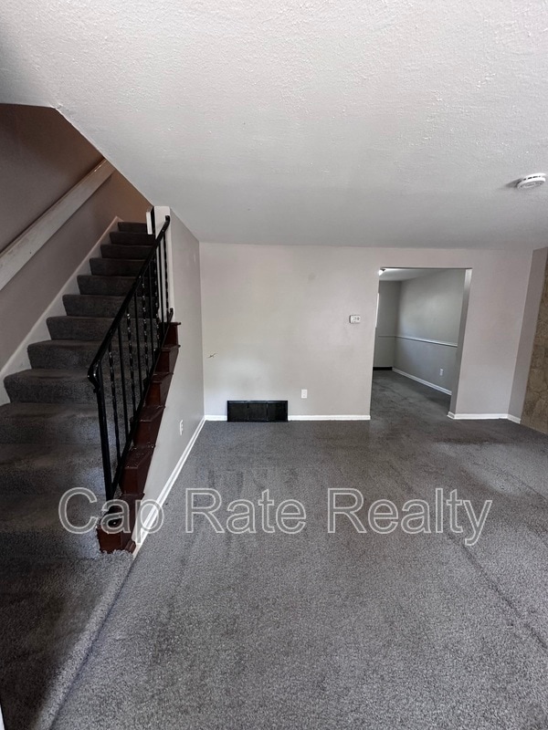 Building Photo - 1648 Smith Rd