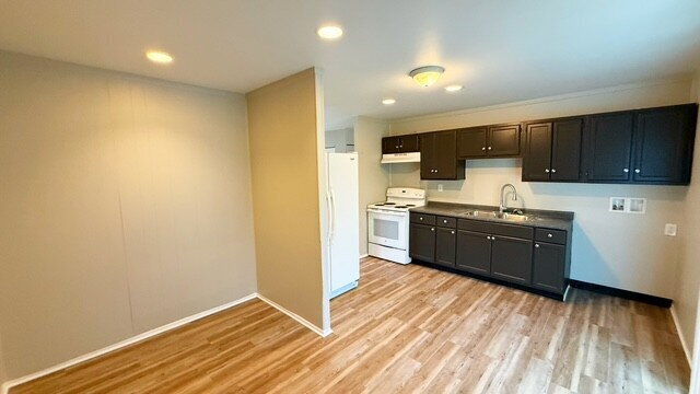 Building Photo - LAWRENCE TWP 3 BEDROOM AVAILABLE NOW!