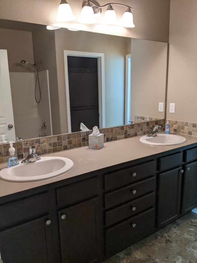 Building Photo - Beautiful 3 BR, 2 BTH in Rathdrum