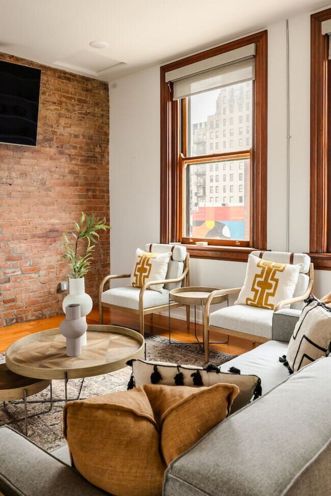 Building Photo - 1201 Jackson St