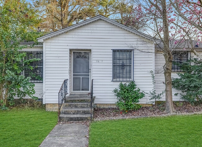 Building Photo - 1607 W 17th St