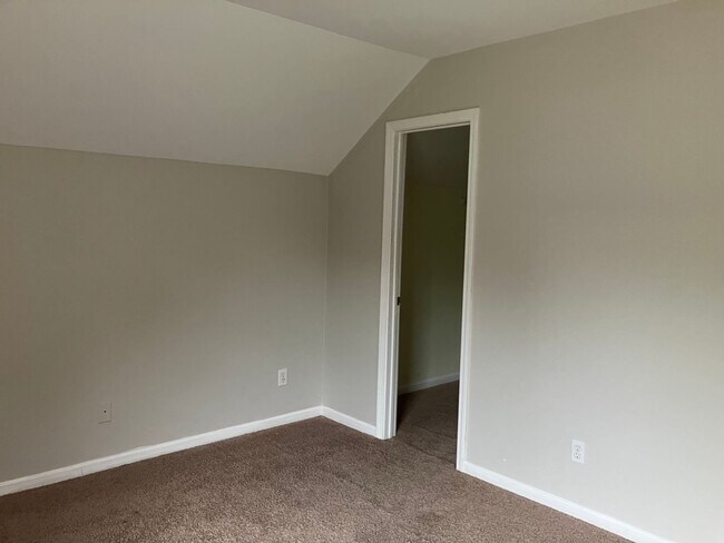 Building Photo - 426 Live Oak Walk