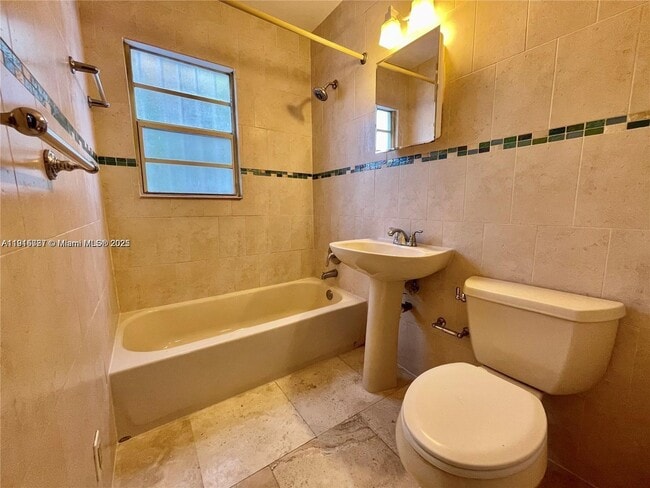 Building Photo - 5842 SW 60th St