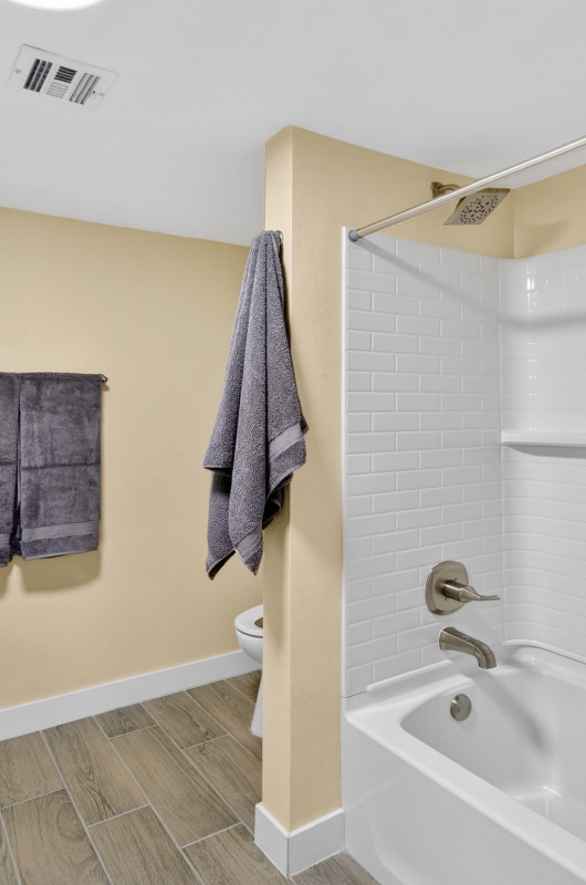 Building Photo - 407 Corona Ave