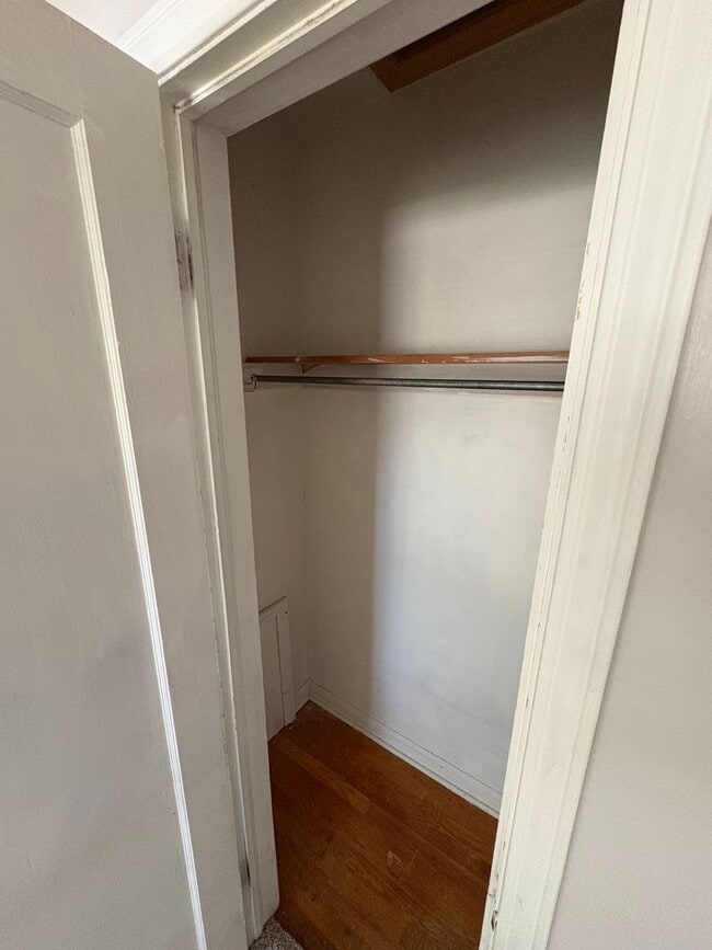 Building Photo - 3 Bed 2 Bath Cottage in Greeley