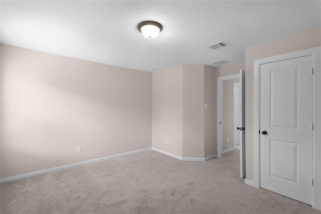 Building Photo - 23827 Via Leoni Dr