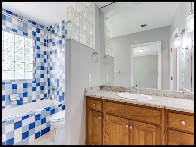 Building Photo - 5075 FM 5