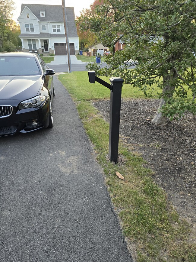 Driveway Keypad - 904 Station St