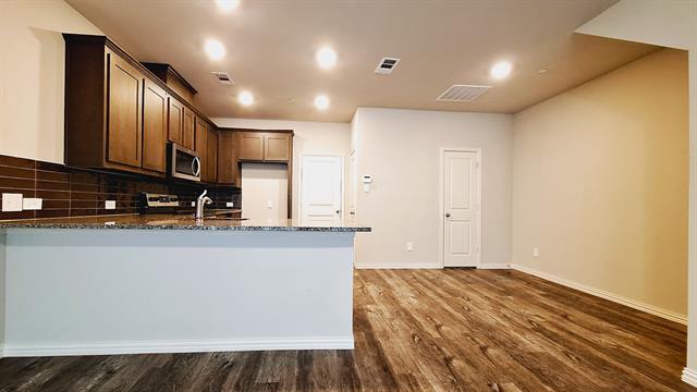 Building Photo - 3329 Solana Cir