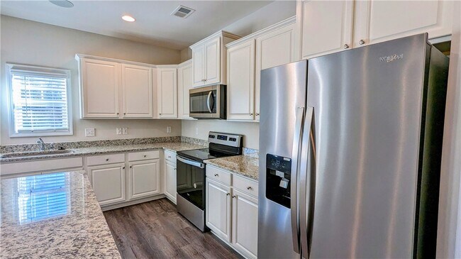 Building Photo - 249 Carvel Trl