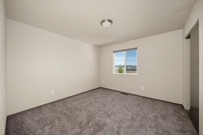 3rd bedroom - 7229 E Pacific Way