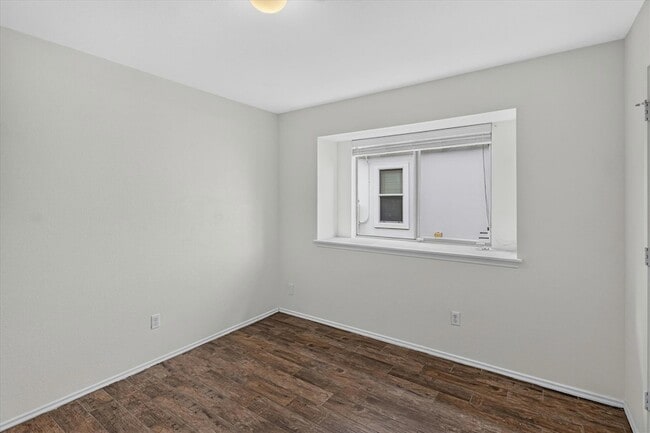 Building Photo - 15111 Parrish Ln