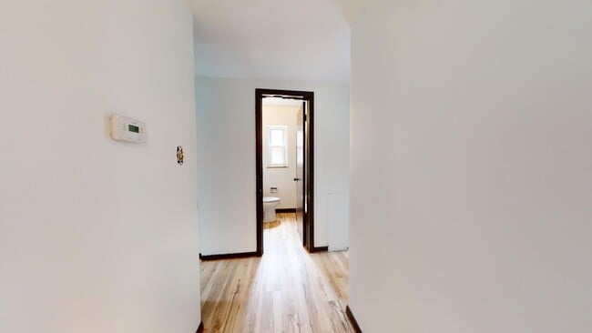 Building Photo - Parma - Ridgewood Lofts - 1 bedroom unit.