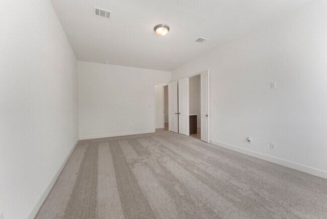 Building Photo - 26545 Pioneer Pointe Ct