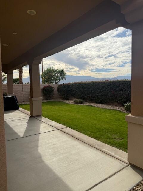 Building Photo - 41085 Calle Pampas