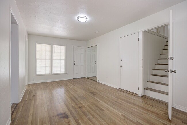 Building Photo - 821 NW 48th St