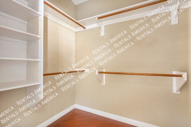 Building Photo - 7165 W Yarbough Dr
