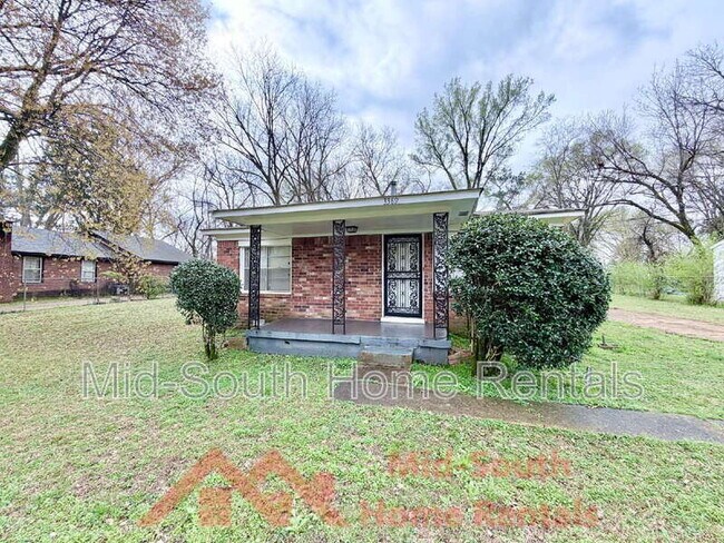 Building Photo - 3389 Cypress Rd