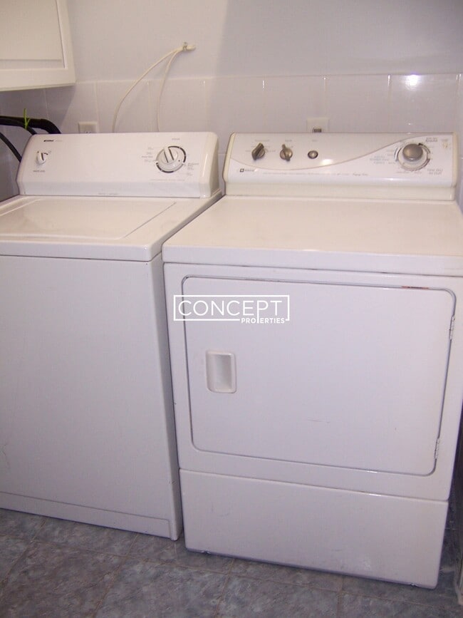 Building Photo - 101 Orleans St