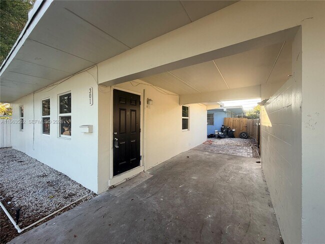 Building Photo - 301 NW 12th Ave