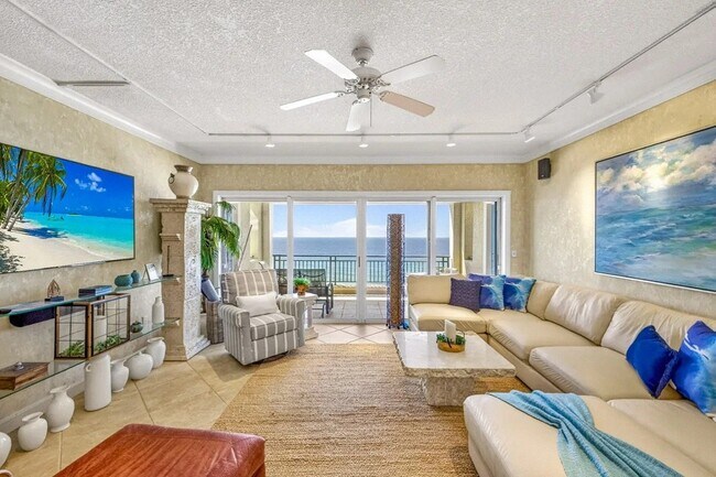 Building Photo - 4447 Southwinds Dr