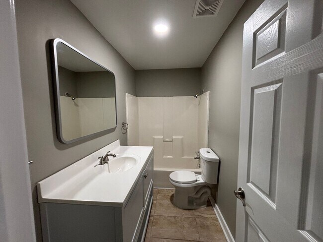 Building Photo - 3546 Debby Dr