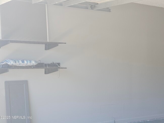 Building Photo - 2338 Cool Springs Dr N