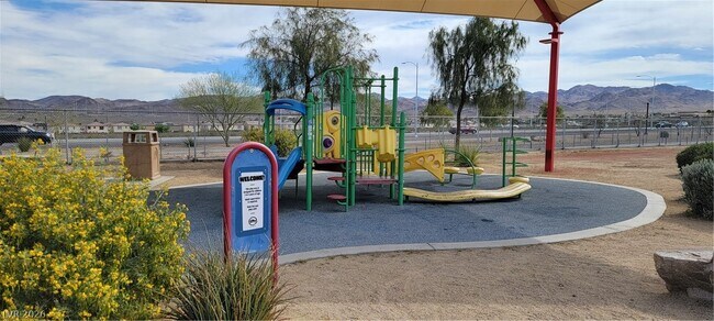 Building Photo - 998 Lone Pine River Ave