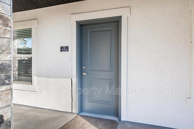 Building Photo - 184 N Lone Rock Dr