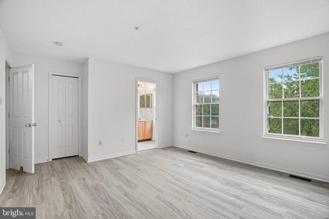 Building Photo - 9220 Brewington Ln