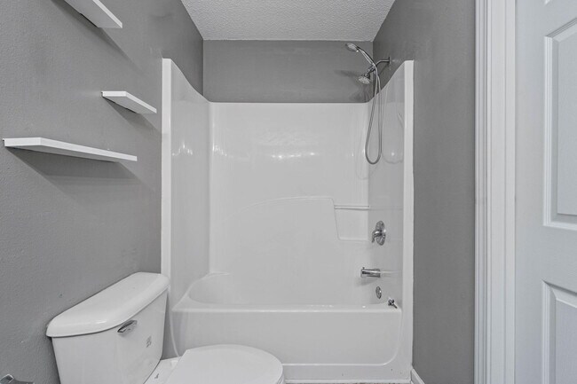 Building Photo - 266 Swaying Pine Ct