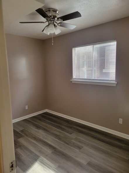 Building Photo - 2189 Baringer Ave