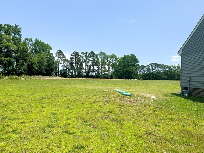Building Photo - 1133 Little Fork Rd