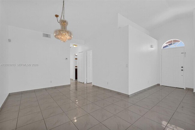 Building Photo - 358 SW 163rd Ave