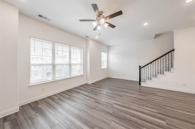 Building Photo - 4201 Shavano Dr