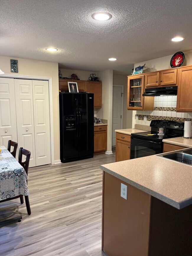 Building Photo - 6739 Beulah Oaks Ln