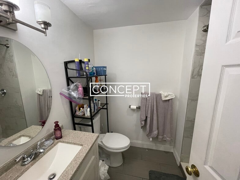 Building Photo - 480 Massachusetts Ave