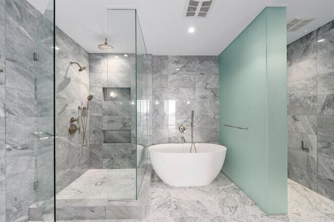 Building Photo - 3015 S Ysabella Ave