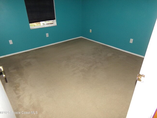 Building Photo - 310 Seahorse Cir SE