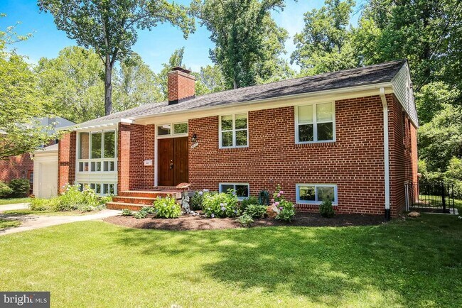 Building Photo - 8401 Beech Tree Rd